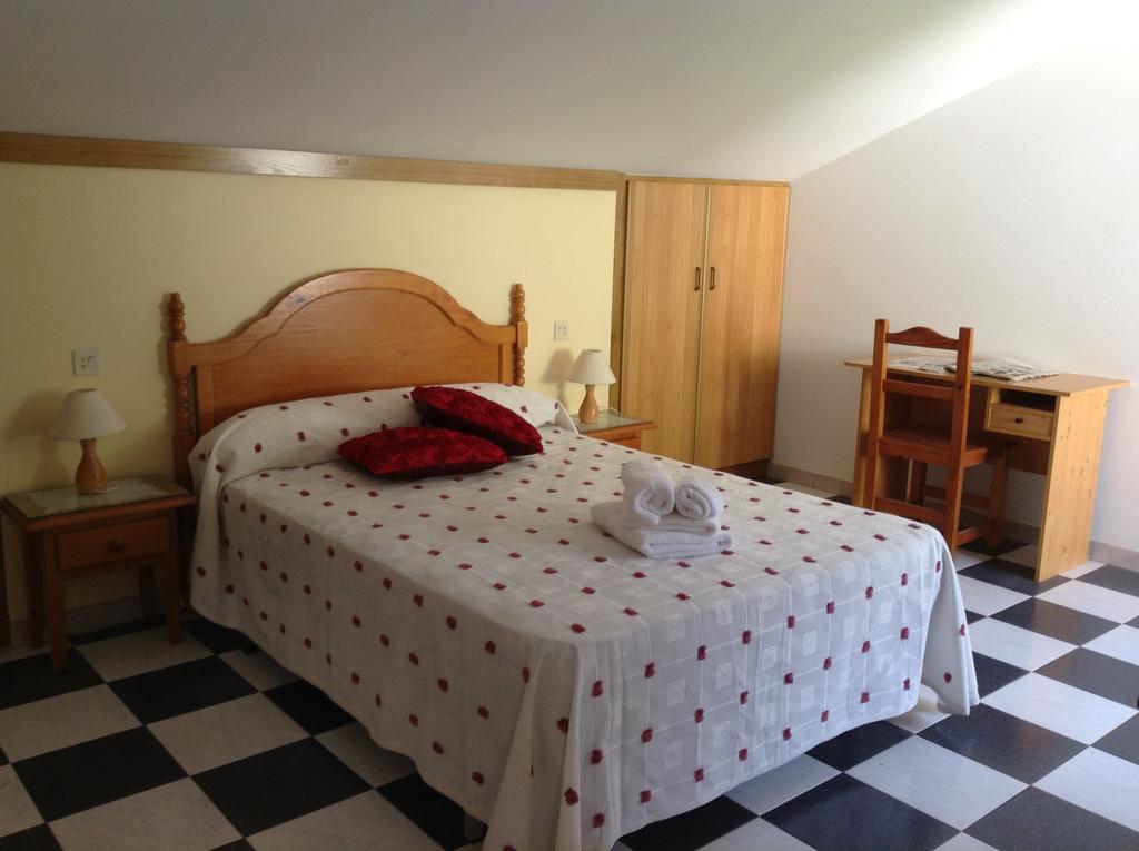 Apartamentos Las Palmeras Cangas de Onis Exterior photo