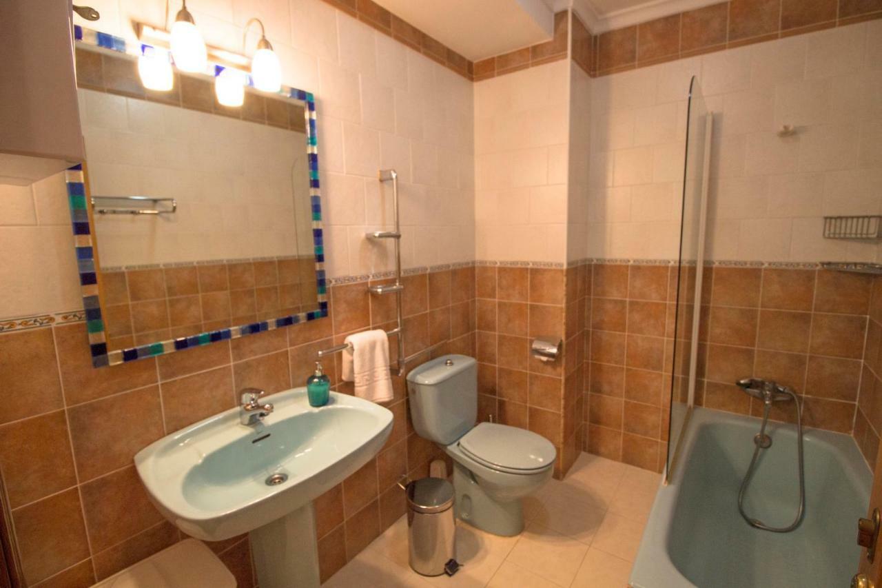 Apartamentos Las Palmeras Cangas de Onis Exterior photo
